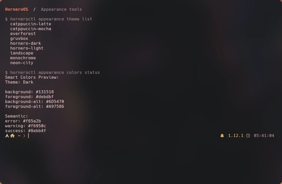 Kitty displays Hornero theme IDs and wallpaper-derived color information in a styled terminal window.